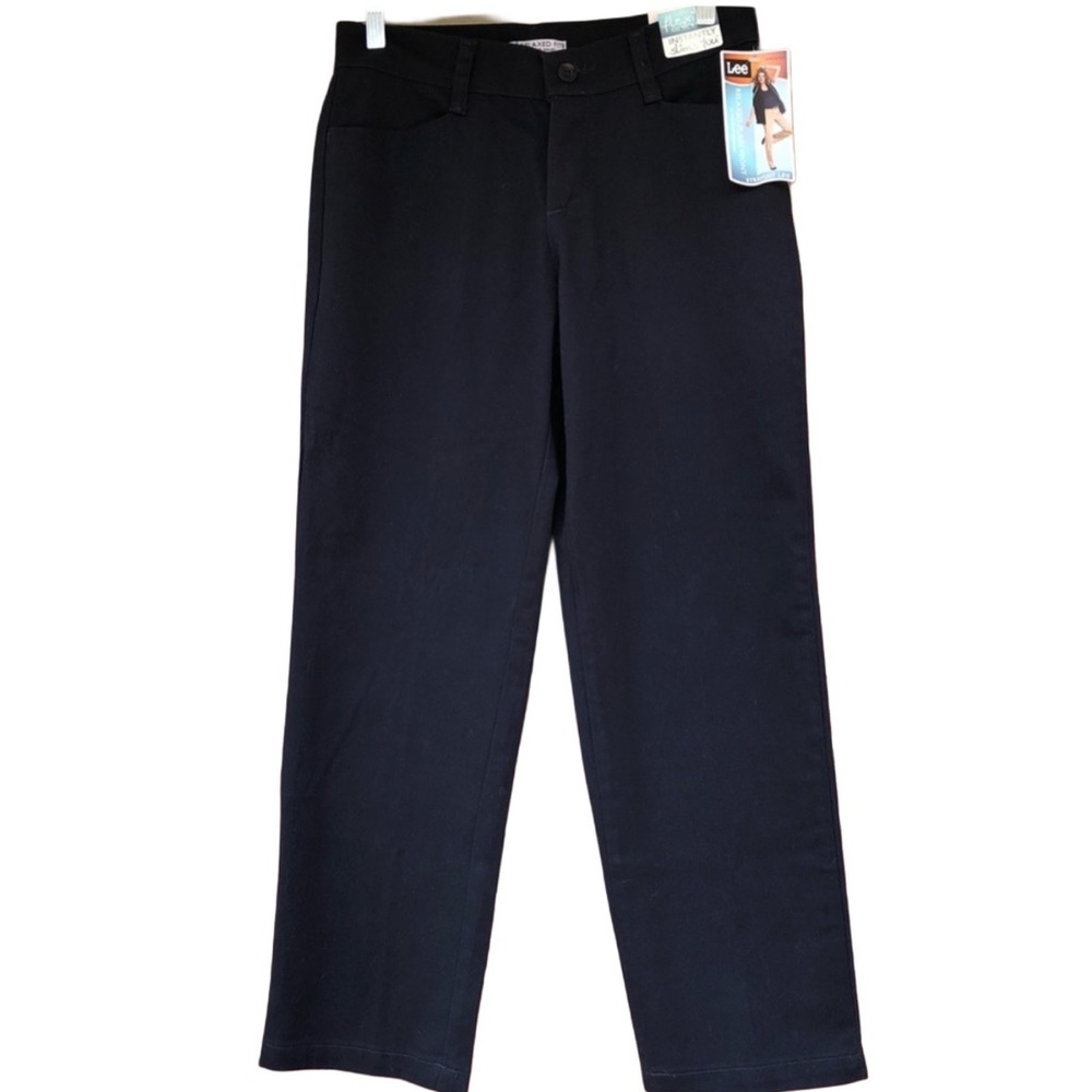 NWT LEE Relaxed fit chinos sz 4P